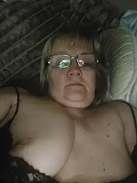 Violet5364 online show from May 24, 2026, 9:20 pm