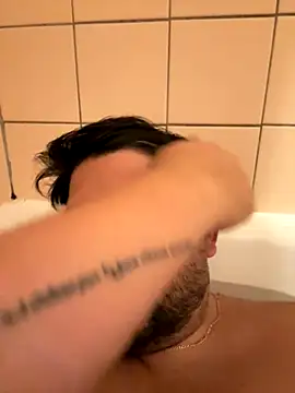 Sex-10-10 online show from October 18, 2025, 3:13 pm