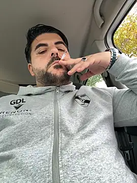 Sex-10-10 online show from October 19, 2025, 3:12 pm