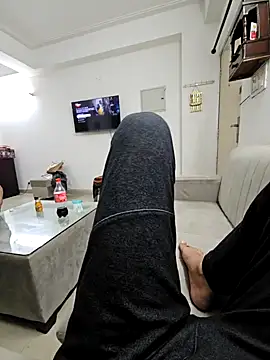 Snapshot of CallMeNick1 chatting on February 11, 2025, 2:02 pm CallMeNick1 online show from February 11, 2025, 2:02 pm