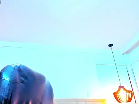 Snapshot of emma_purple_ chatting on October 4, 2025, 12:14 pm emma purple online show from October 4, 2025, 12:14 pm