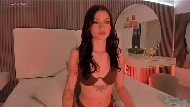 Snapshot of Giselle_royy chatting on October 17, 2025, 9:06 pm Giselle royy online show from October 17, 2025, 9:06 pm