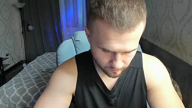 Snapshot of Vladik_b chatting on March 3, 2025, 5:07 pm Vladik b online show from March 3, 2025, 5:07 pm