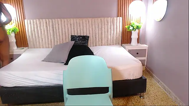 TianaSky online show from September 30, 2025, 8:47 pm