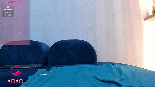 Naomii Viper online show from July 2, 2026, 11:16 am