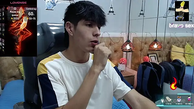 Snapshot of Estiv18_ chatting on March 3, 2025, 2:47 am Estiv18 online show from March 3, 2025, 2:47 am