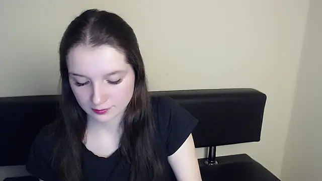  AnissaQuinn  online show from February 11, 2025, 10:04 am
