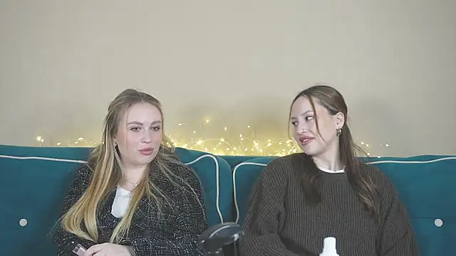 Snapshot of girlstirp chatting on March 8, 2025, 6:32 am girlstirp online show from March 8, 2025, 6:32 am