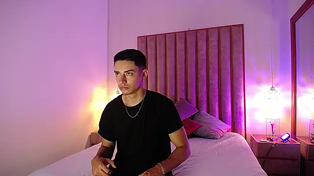 DrakeCollinss online show from November 24, 2025, 12:38 pm