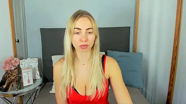 MargaritaRose online show from February 11, 2026, 9:09 pm