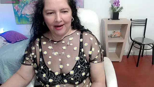leonela 69 online show from March 15, 2025, 7:09 am