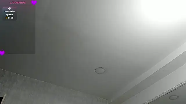 EmiliaRose  online show from December 19, 2025, 8:49 pm