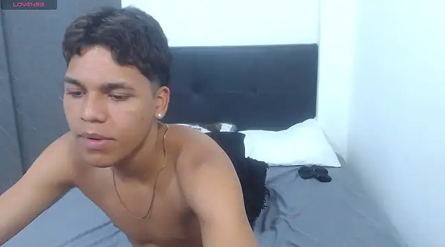 Snapshot of David_Gil19 chatting on February 26, 2025, 9:10 am David Gil19 online show from February 26, 2025, 9:10 am