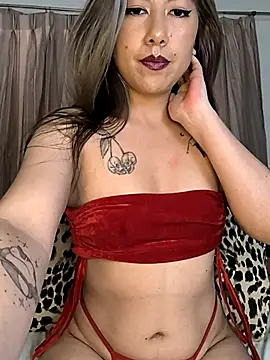 Tiff Doll online show from October 6, 2025, 4:59 pm