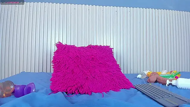 Snapshot of Aida-nicolle chatting on March 5, 2025, 1:06 pm Aida-nicolle online show from March 5, 2025, 1:06 pm