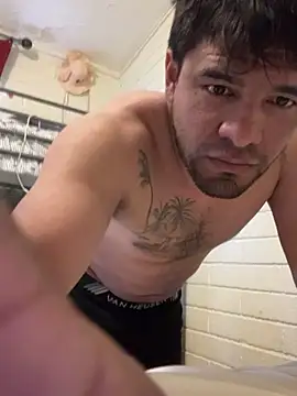 guajiro276565 online show from March 19, 2025, 6:55 pm