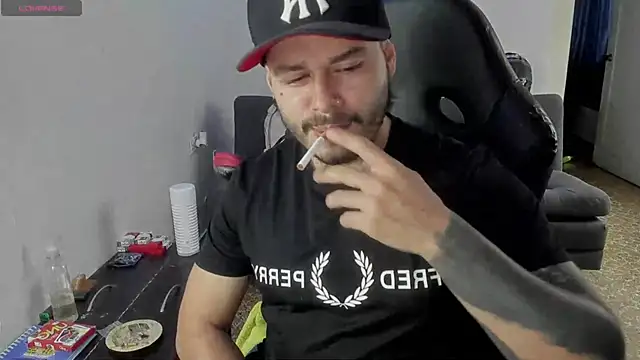 ragnar lothbrok777 online show from December 14, 2025, 8:57 pm