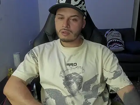 ragnar lothbrok777 online show from April 9, 2026, 5:29 am