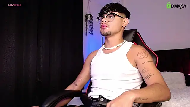 Snapshot of isaac-saenz chatting on September 9, 2025, 9:58 pm isaac-saenz online show from September 9, 2025, 9:58 pm