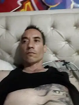 Aruka2013 online show from February 19, 2025, 4:55 am