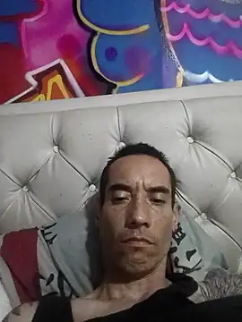 Aruka2013 online show from February 19, 2025, 10:20 pm