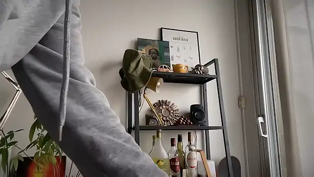 MikymikeBBWD online show from November 14, 2025, 10:47 am