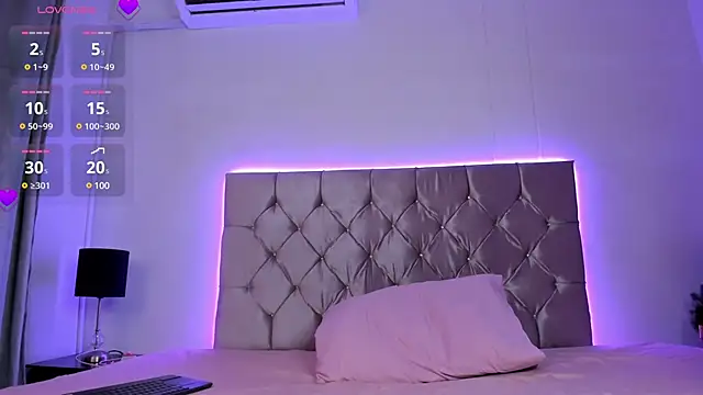 Snapshot of Julieta_priv chatting on March 14, 2025, 1:46 pm Julieta priv online show from March 14, 2025, 1:46 pm