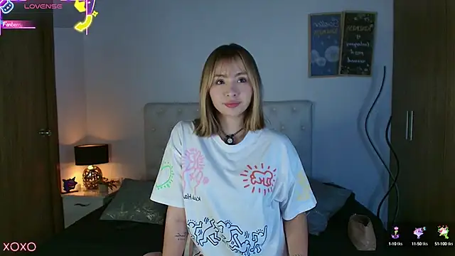 Snapshot of Julieta_priv chatting on September 15, 2025, 1:55 pm Julieta priv online show from September 15, 2025, 1:55 pm