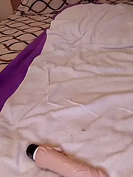 ChloeBab online show from November 25, 2025, 6:13 am