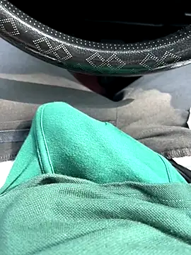 Snapshot of BadboySLR_8899 chatting on November 14, 2025, 8:46 am BadboySLR 8899 online show from November 14, 2025, 8:46 am