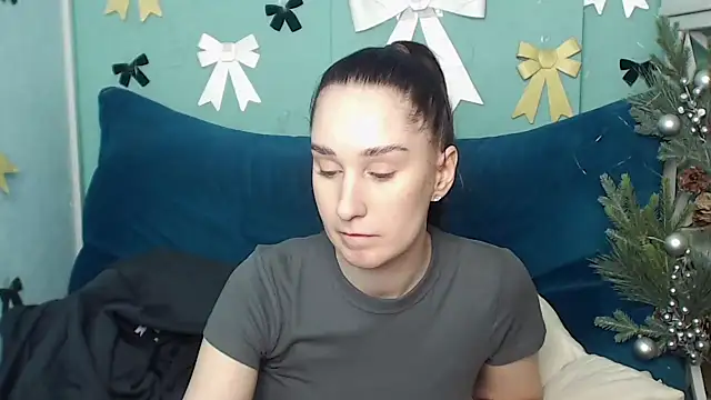 Snapshot of Margarettii chatting on February 17, 2025, 8:52 am Margarettii online show from February 17, 2025, 8:52 am