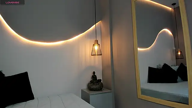 lucelly 15 online show from October 2, 2025, 11:28 am