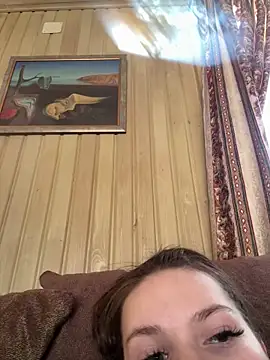 Snapshot of -Amora chatting on February 9, 2026, 12:31 pm -Amora online show from February 9, 2026, 12:31 pm