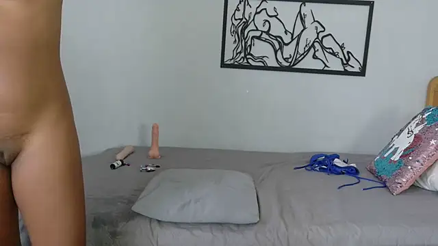 karina-lopez online show from December 2, 2025, 2:56 pm