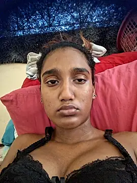 Snapshot of indianpink_lips chatting on February 10, 2026, 11:25 am indianpink lips online show from February 10, 2026, 11:25 am