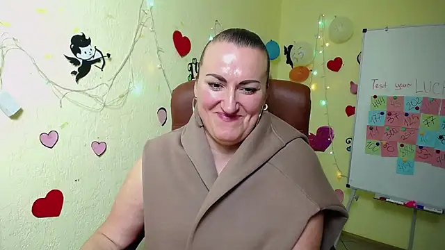Snapshot of DianaMGG chatting on February 27, 2025, 3:15 pm DianaMGG online show from February 27, 2025, 3:15 pm