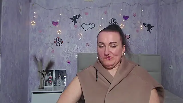 Snapshot of DianaMGG chatting on March 9, 2025, 11:58 am DianaMGG online show from March 9, 2025, 11:58 am