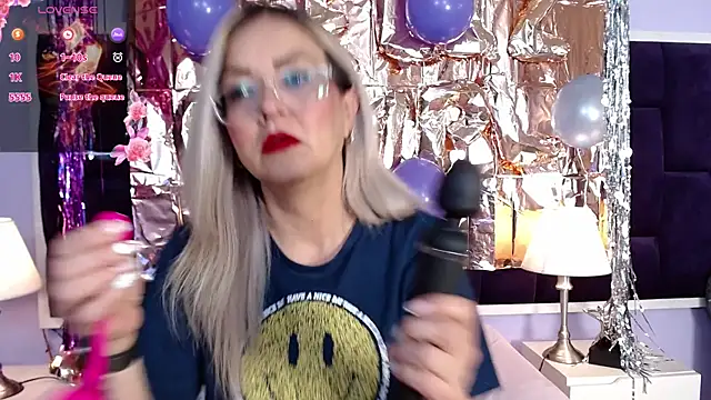 Azaahara  online show from April 1, 2026, 12:17 pm