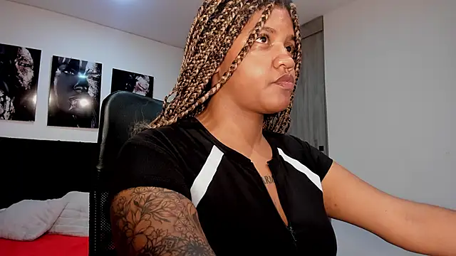 Snapshot of ZahraRose chatting on September 16, 2025, 6:42 pm ZahraRose online show from September 16, 2025, 6:42 pm