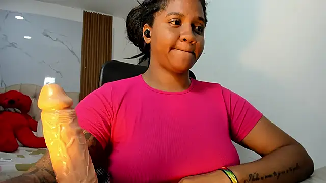 ZahraRose online show from January 15, 2026, 8:12 pm