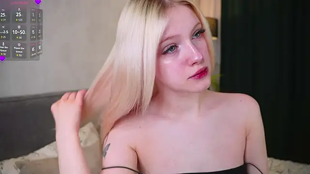 EdlaHewell online show from March 17, 2026, 1:21 am