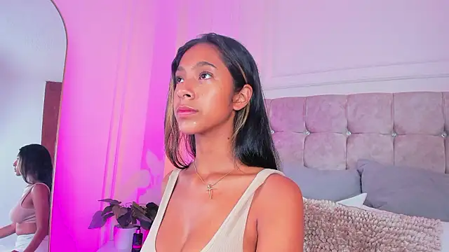 JasmineRoss 1 online show from February 28, 2026, 7:37 pm