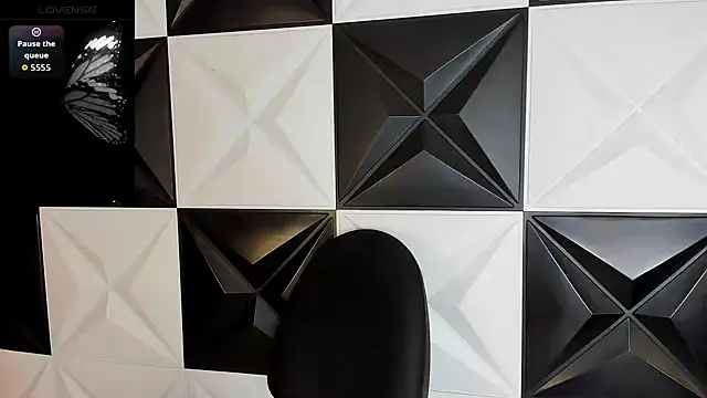 Snapshot of melany_rouse18 chatting on October 25, 2025, 1:02 am melany rouse18 online show from October 25, 2025, 1:02 am