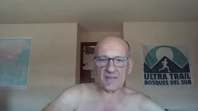 Snapshot of llopaco chatting on October 11, 2025, 10:03 am llopaco online show from October 11, 2025, 10:03 am