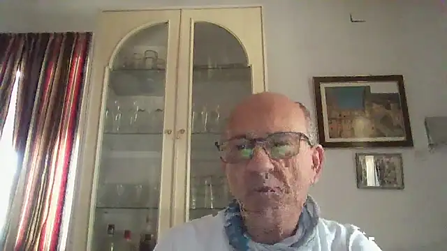 Snapshot of llopaco chatting on October 17, 2025, 11:46 am llopaco online show from October 17, 2025, 11:46 am