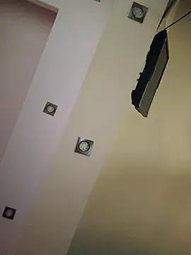 Loly2025 online show from February 22, 2025, 10:29 am