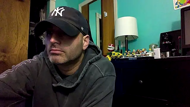 Snapshot of Novabear6996 chatting on February 27, 2025, 4:52 am Novabear6996 online show from February 27, 2025, 4:52 am