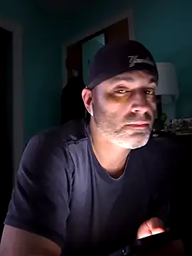 Snapshot of Novabear6996 chatting on March 7, 2025, 7:08 am Novabear6996 online show from March 7, 2025, 7:08 am