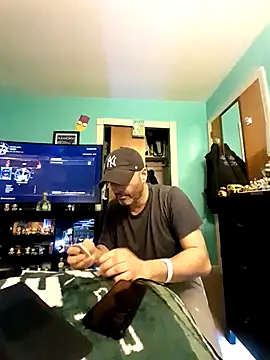 Snapshot of Novabear6996 chatting on March 21, 2025, 1:02 am Novabear6996 online show from March 21, 2025, 1:02 am