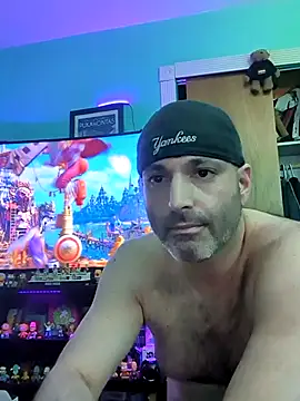 Novabear6996 online show from April 12, 2026, 6:40 am